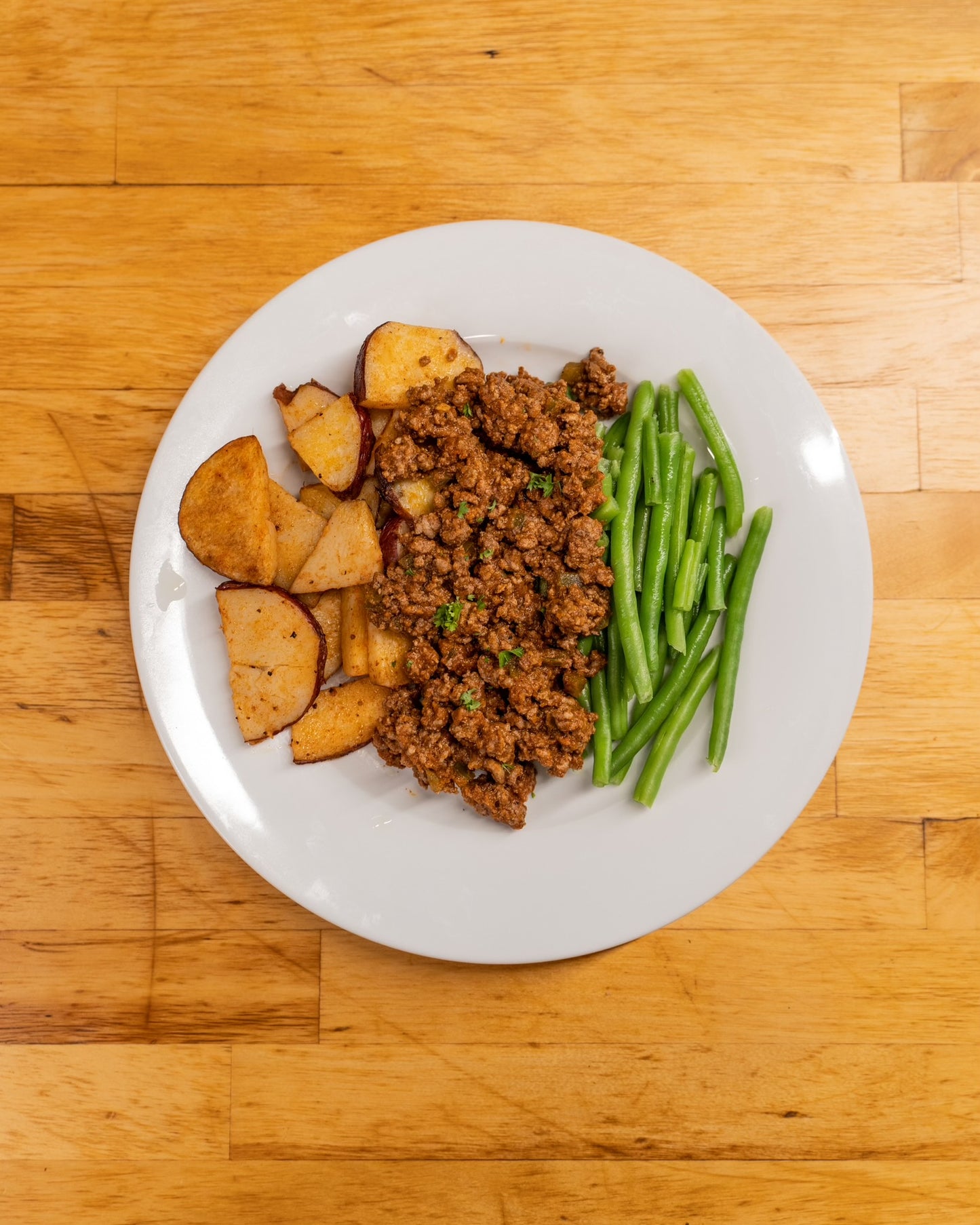 5 oz Grandma's Ground Beef Picadillo w/ Roasted Red Potatoes and Veggies